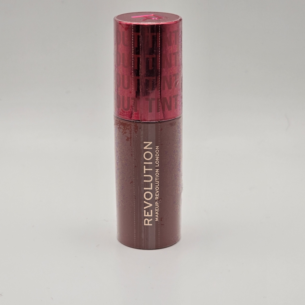 Makeup Revolution Pout Tint Lip Gloss Moisturizing Effect Sweetie Coral
